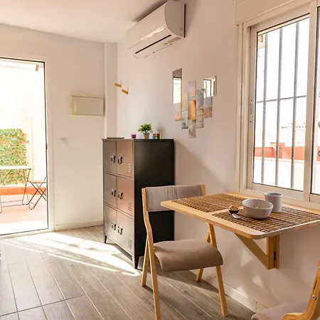 Daire Mini Rooftop & Relax 1 *